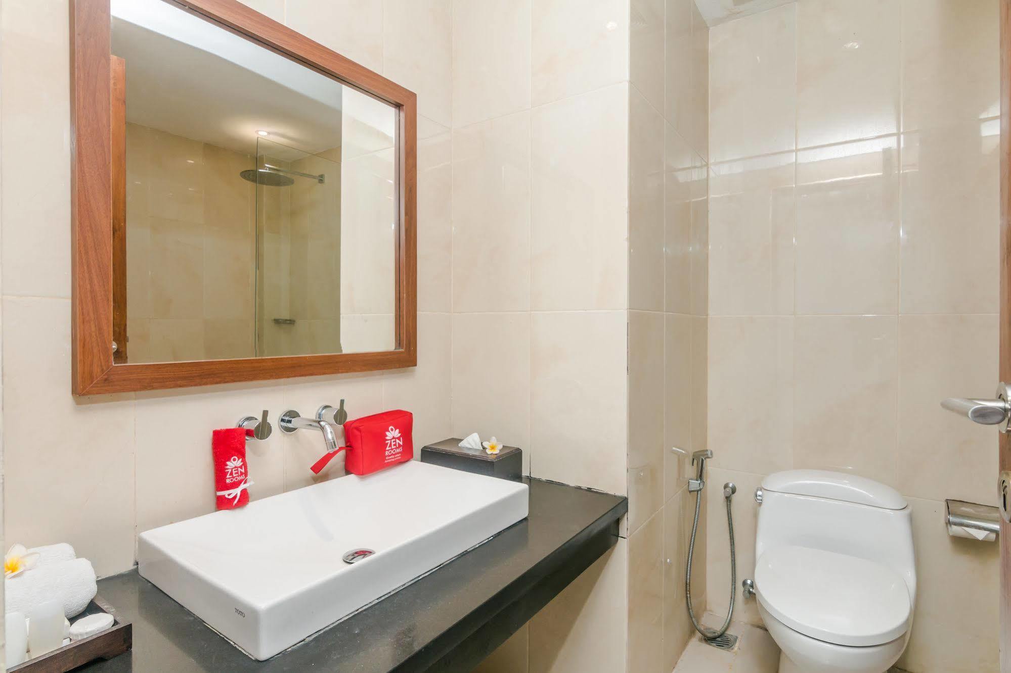 Zen Rooms Seminyak Pangkung Sari 外观 照片